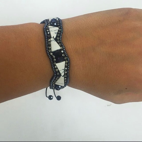 Hand Beaded Black & White Macrame Bracelet,NWT - Picture 2 of 3